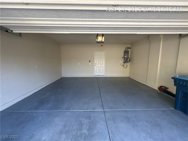 Building Photo - 1000 Via Stellato St