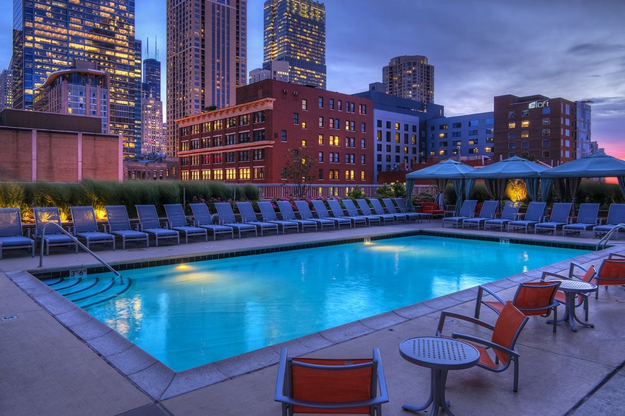 Building Photo - 490 N State St