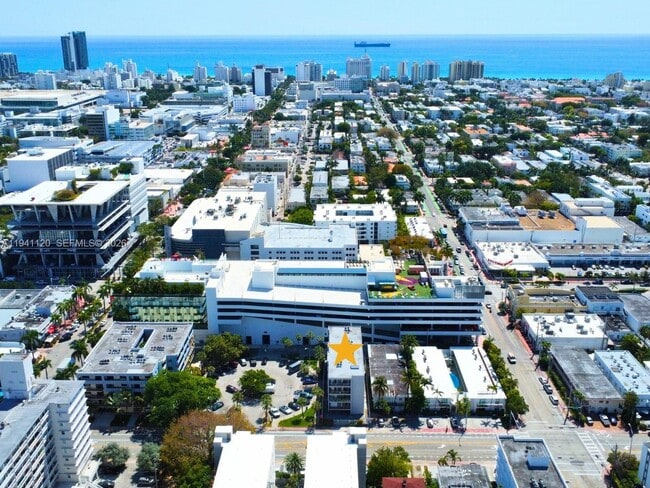 Building Photo - 1615 West Ave