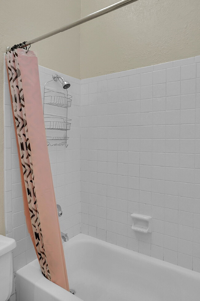 Building Photo - $1,440.95- 2 Bed, 1.5 Bath Townhome in CO Springs with Central AC and All Utilities Included