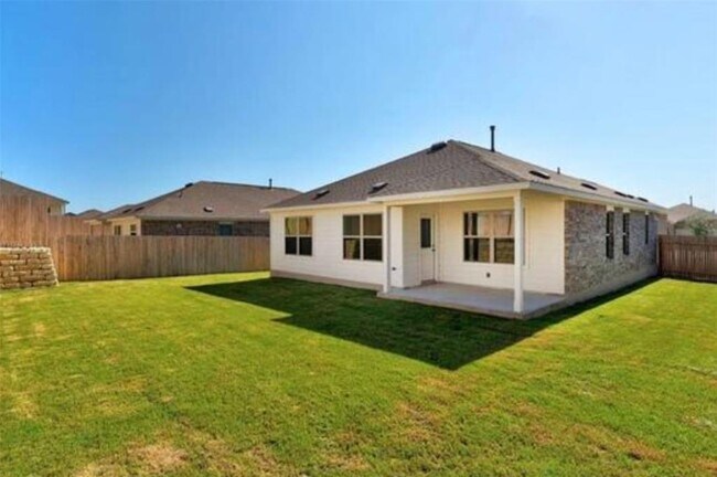 Building Photo - 21416 Bird Wing Dr