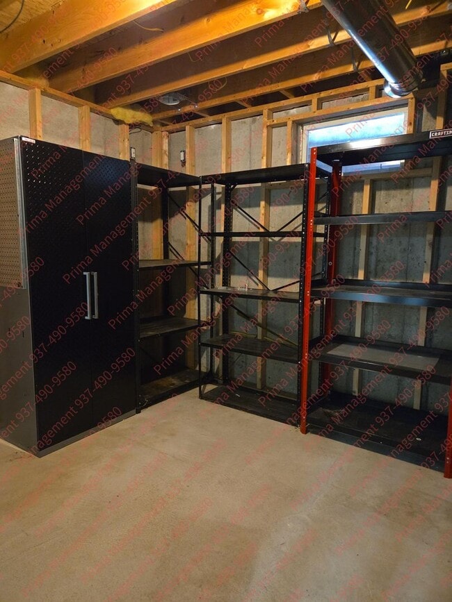 Building Photo - Beautiful Upscale Home – Beavercreek Schoo...