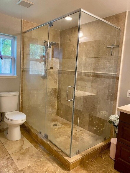 Building Photo - 2419 Briarlee Dr