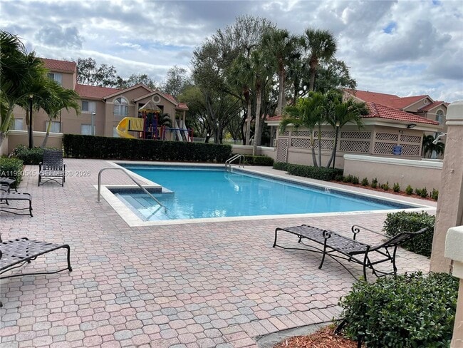 Building Photo - 10630 SW 157th Ct