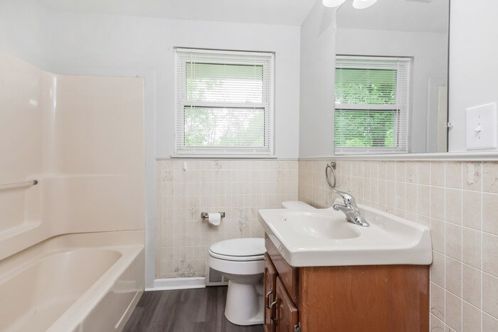 Building Photo - 3899 Timberline Dr