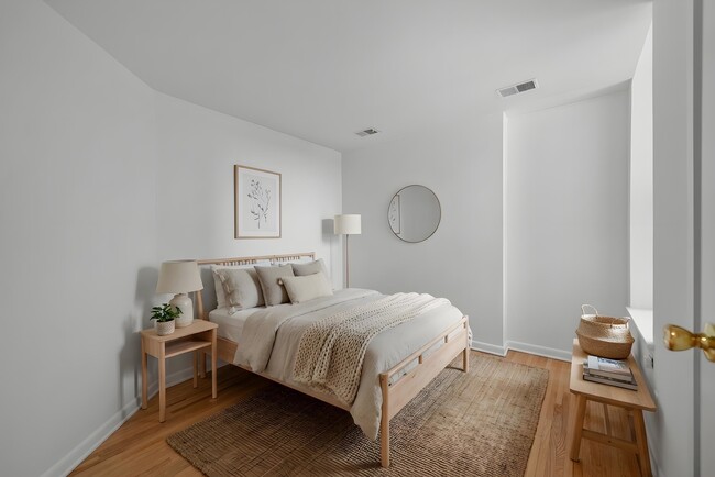 Building Photo - 1224 Washington St