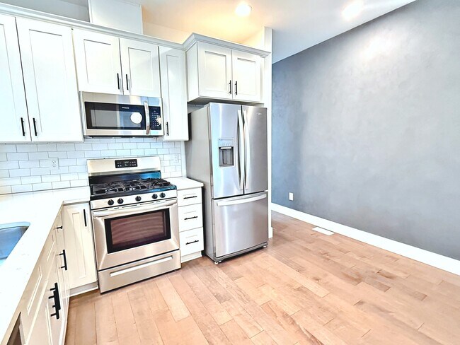 Building Photo - 4209 SE 80th Ave