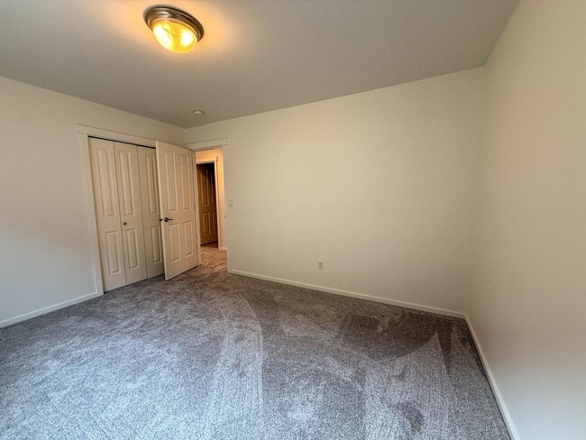 Building Photo - 4Bd/2.75Ba Issaquah House