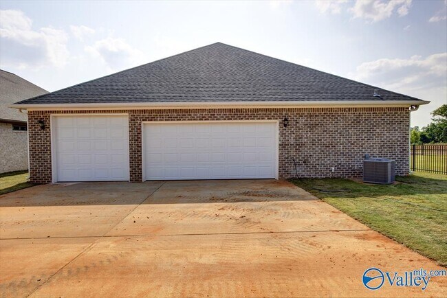 Building Photo - 12428 Narayan St