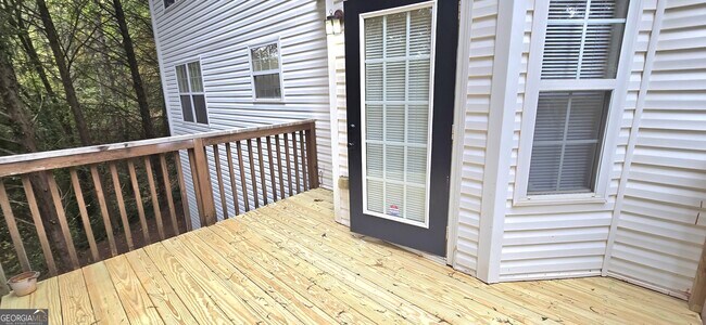 Building Photo - 610 James Ridge Dr