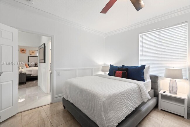 Building Photo - 16601 SW 87th Ct