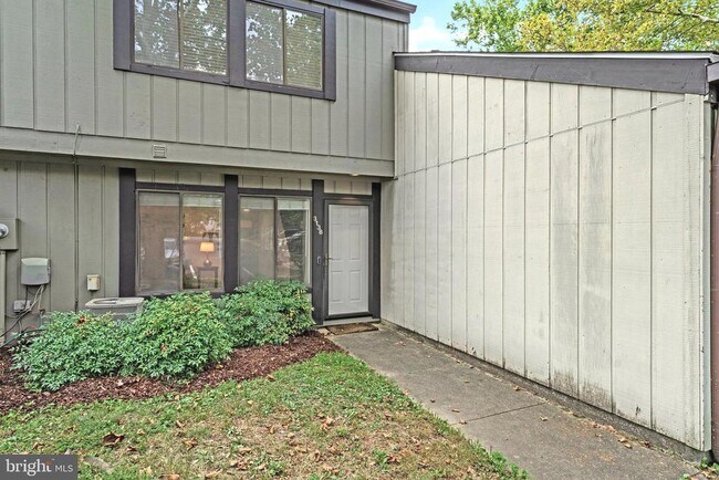 Building Photo - 3138 Babashaw Ct