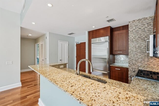 Building Photo - 8100 River 210A