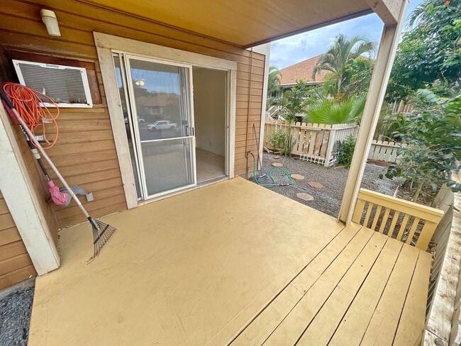 Building Photo - Ground Floor Kihei Villages Unit - Fenced ...