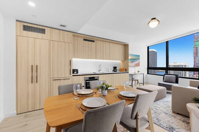 Building Photo - 225 N Miami Ave