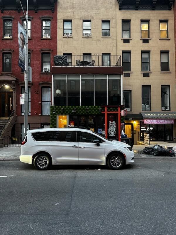 Building Photo - 232 E 53rd St