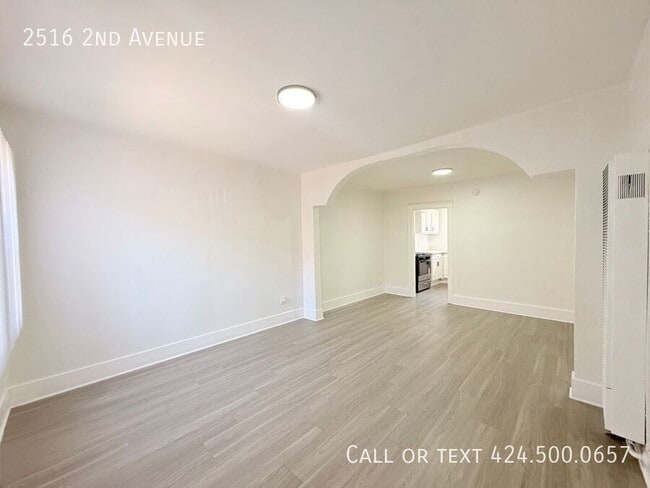 Building Photo - 2516 2nd Ave