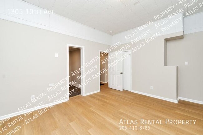 Building Photo - 1305 10th Ave