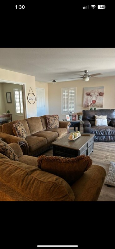 Building Photo - 33810 N Mercedes Dr