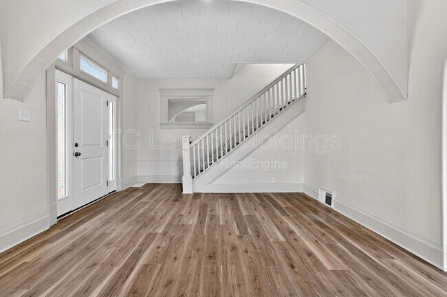 Building Photo - 1409 Hamill Ave