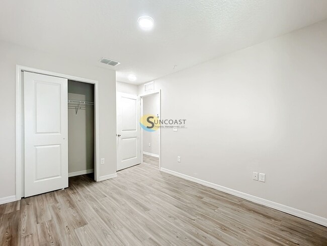 Building Photo - 11486 Oakfield Ct