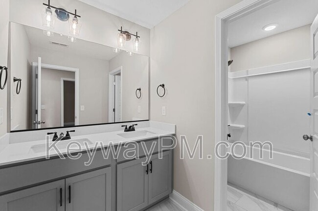 Building Photo - 8049 Kinsale Ave SE