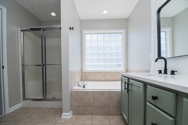 Building Photo - 3401 Connection Dr