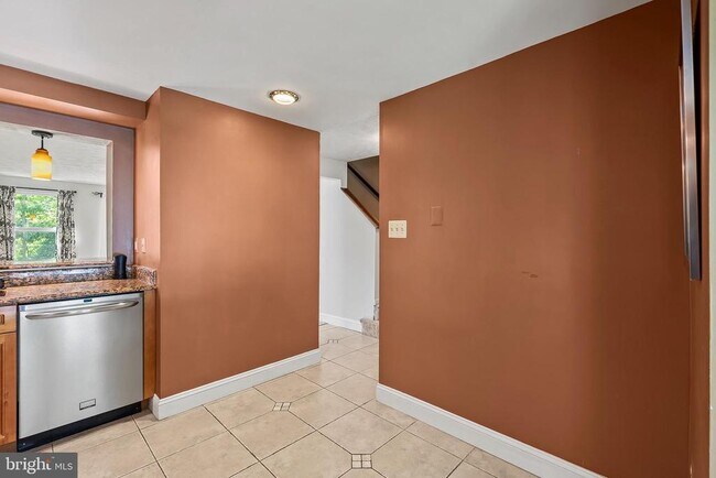 Building Photo - 9515 Quarry Bridge Ct