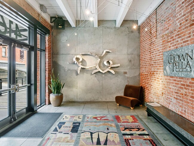 Building Photo - Historic Chown Pella Building - east facing Pearl District loft w/parking & storage