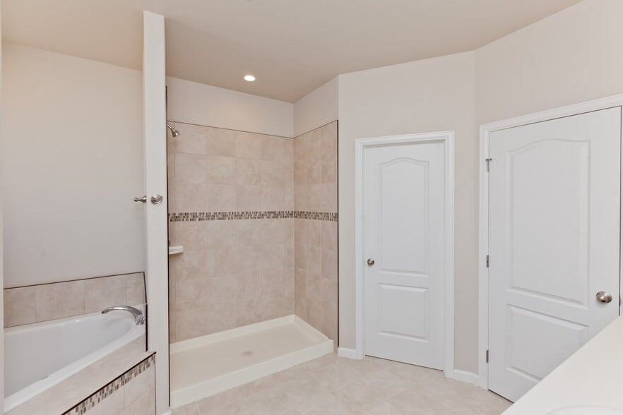 Building Photo - 119 Dry Creek Ct