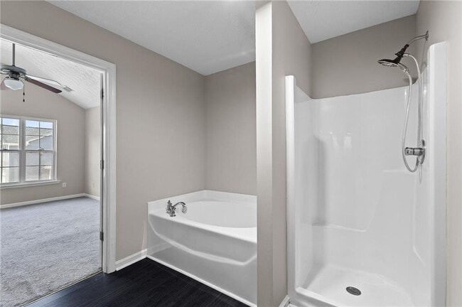 Building Photo - 6604 Splashwater Dr