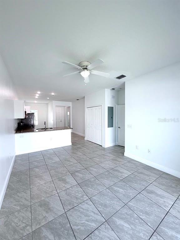 Building Photo - 812 Glastonbury Dr