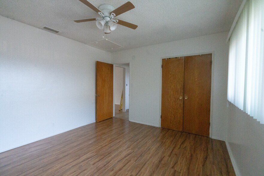 Building Photo - 234 E Tamarack Ave