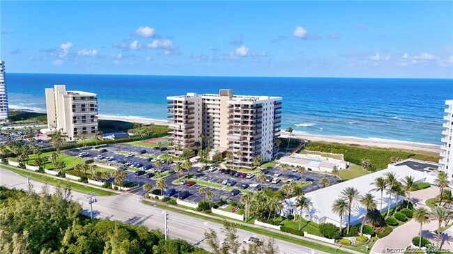 Building Photo - 10044 S Ocean Dr
