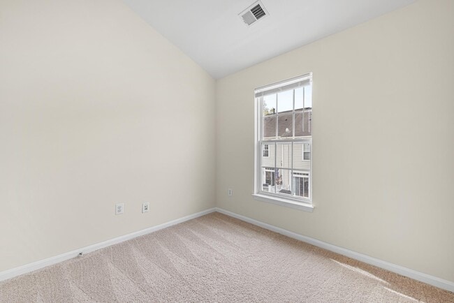 Building Photo - 631 Gatestone St