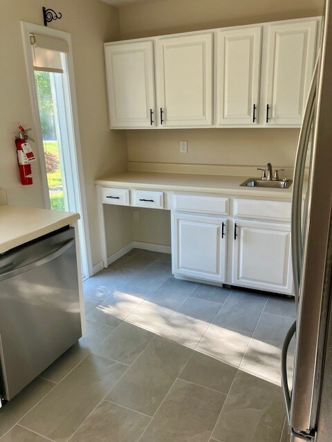 Additional storage in kitchen - H5 Stonehedge Dr
