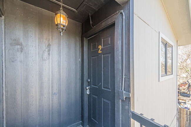 Building Photo - 2323 Arbor Pl