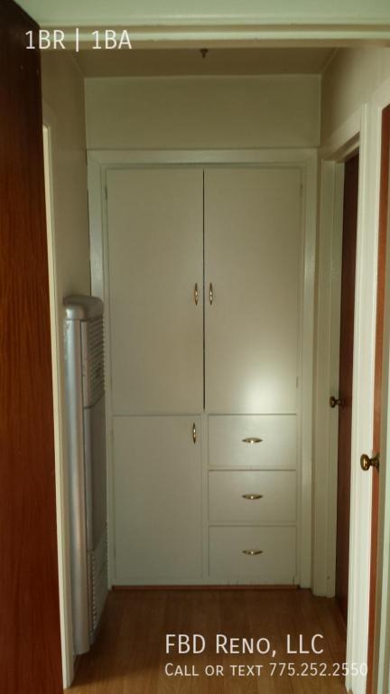 Building Photo - 115 Martin St