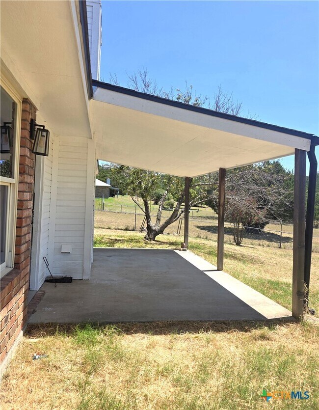 Building Photo - 3081 Colorado Dr