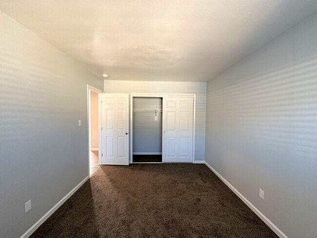 Interior Photo - Las Palmas at 133 and 233 West I Street