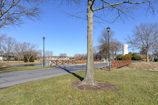 Building Photo - Yearly Rental: Spacious 3-Bedroom, 2-Bath Condo in The Plantations, Lewes. $2,095/month. Availabl...