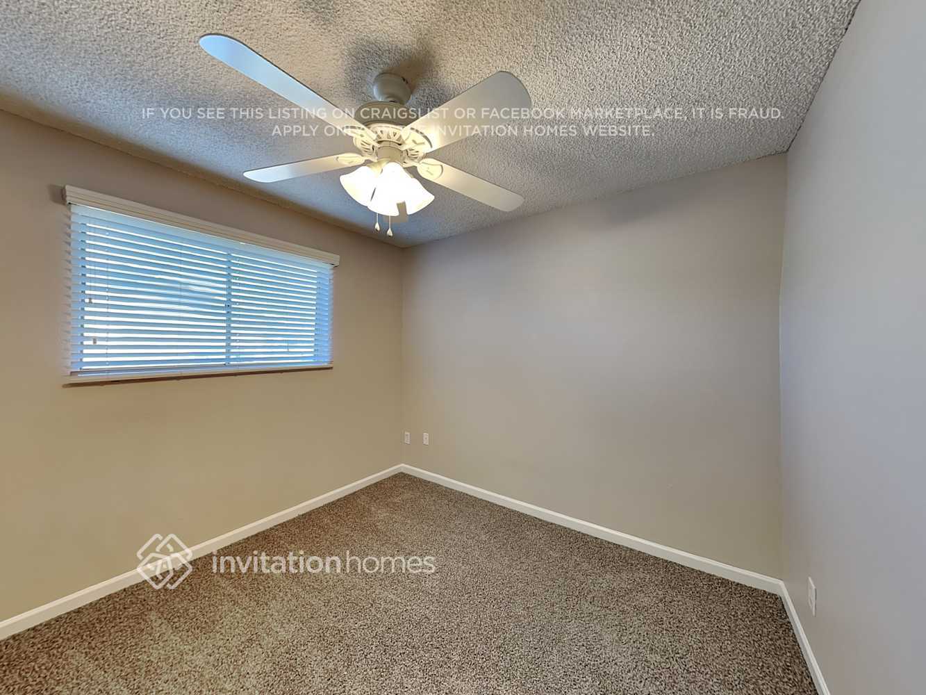 Building Photo - 4322 E Villa Maria Dr