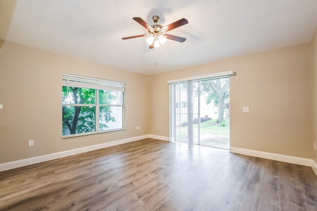 Building Photo - 2366 Tealwood Circle