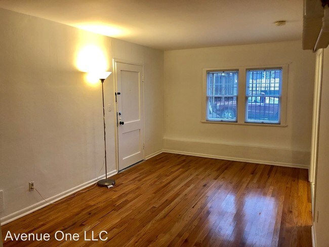 Building Photo - 4225 Brooklyn Ave NE