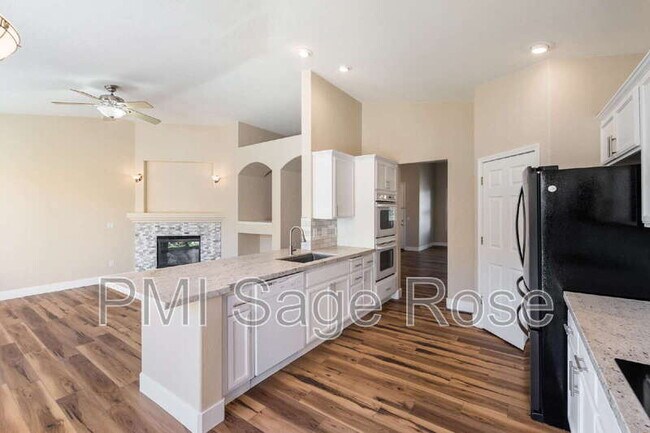 Building Photo - 4276 Talladega Dr