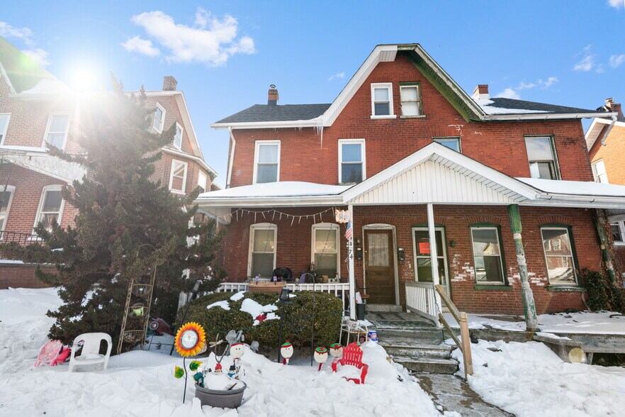 Building Photo - 74 S 6th Ave