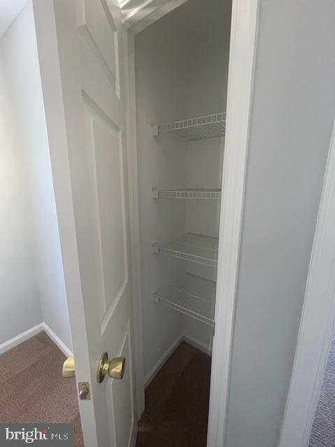 Building Photo - 25 Sir Thomas Ln