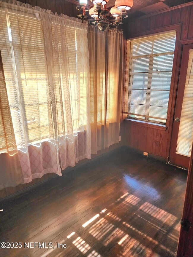 Building Photo - 5016 N Pearl St