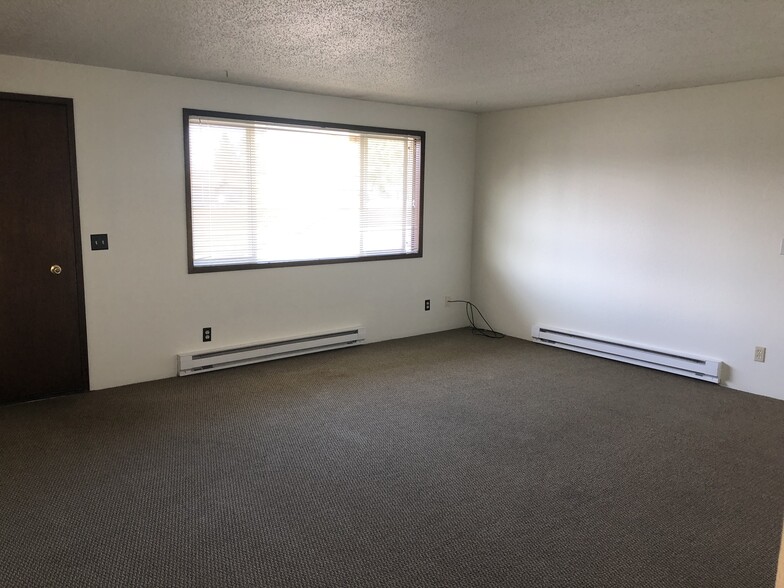 Building Photo - 255 NW Ann St