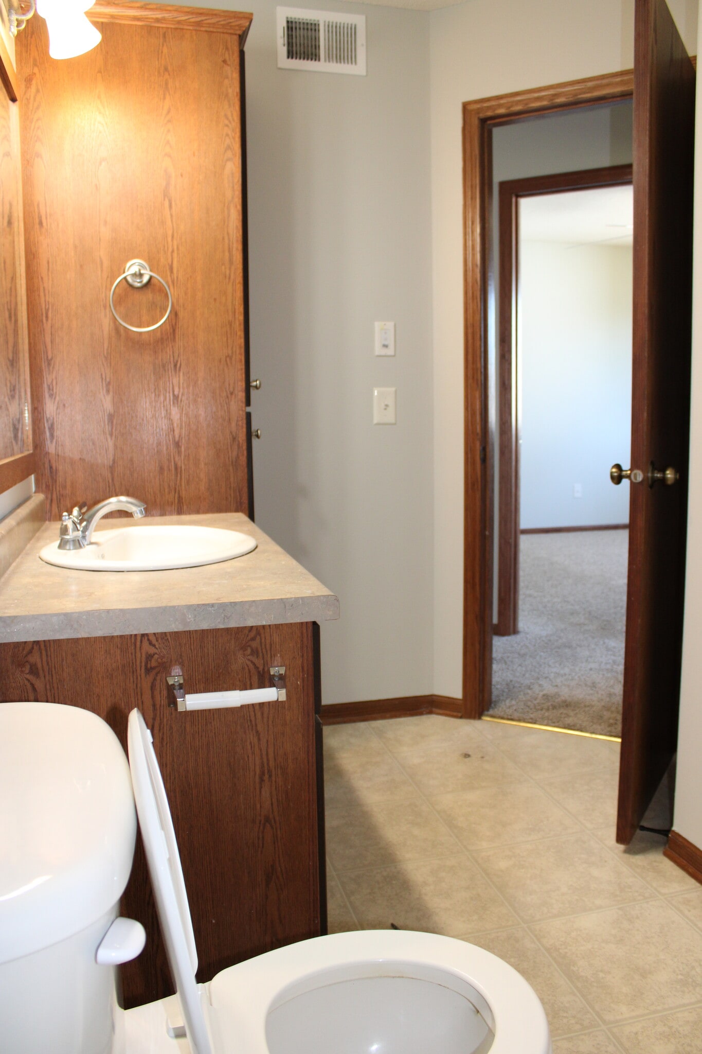 1st floor bathroom - 436 23rd Ave N